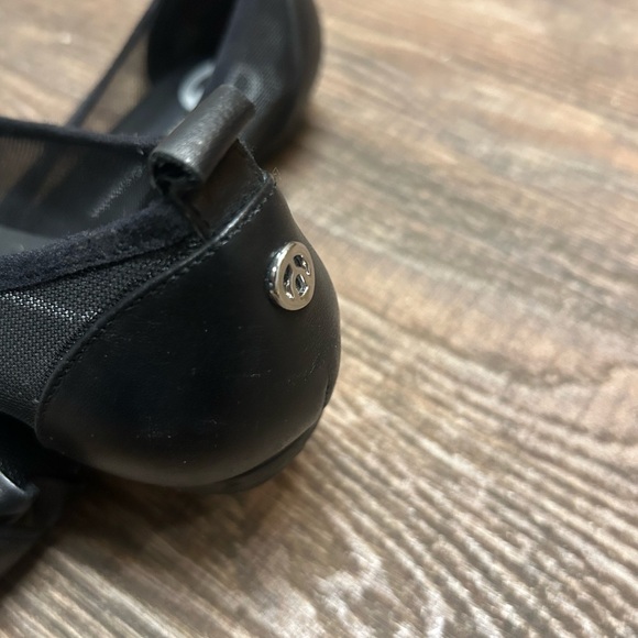 The Wishbone Collection 9M EUC near newBlack Leather Flats with Bow & mesh sides - Picture 10 of 13